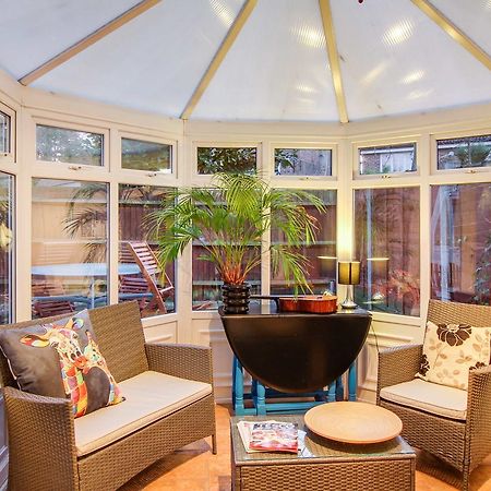 The Marlborough Villa ครอว์ลีย์ ภายนอก รูปภาพ