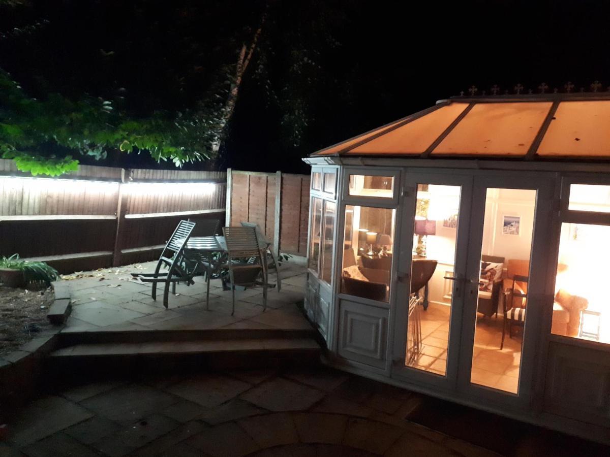 The Marlborough Villa ครอว์ลีย์ ภายนอก รูปภาพ
